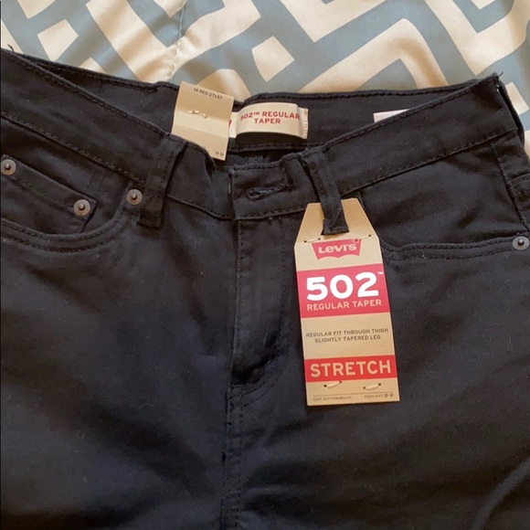 LEVI Bundle - Picture 2 of 5